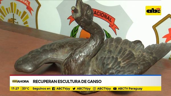 Recuperan escultura de ganso - ABC Noticias - ABC Color