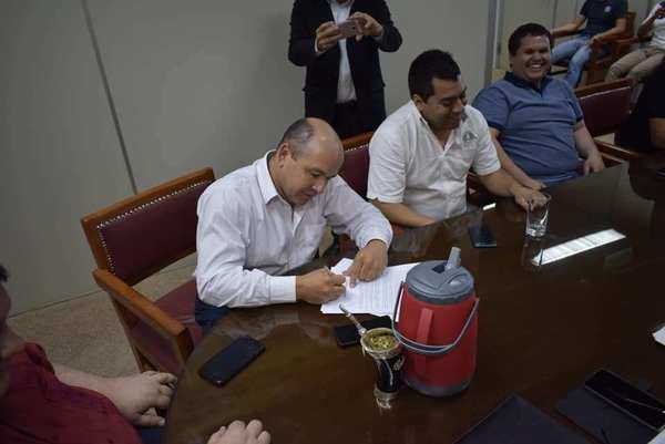 Federación Paraguaya firma contrato con sedes de Misiones para el Nacional de Salonismo 2020 - Digital Misiones