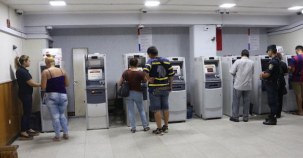 Empresas oñembotavy por pago del aguinaldo