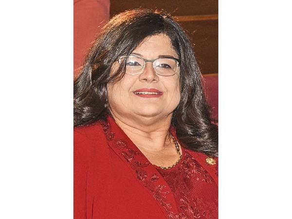 Ministra Llanes: “Leticia Bóbeda nunca fue mi amiga”