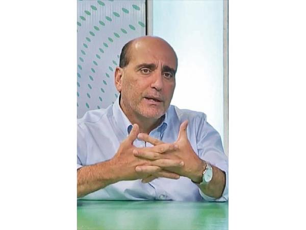 Mateo Balmelli  presenta su libro Filosofía de vida