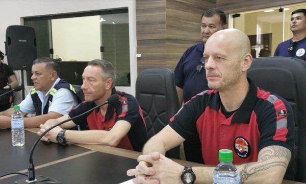 Reconocen y agradecen aporte de bomberos de Holanda al Cuerpo de Bomberos de Franco
