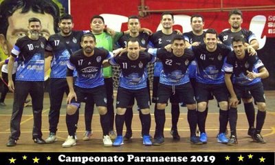 Padres del club Chaco son tricampeones en futsal