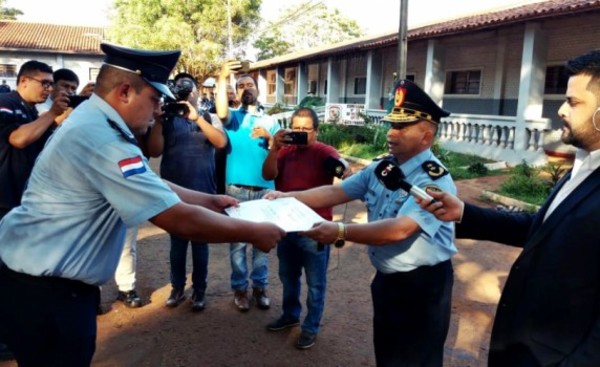 Policía que mató a motochorro recibe una condecoración