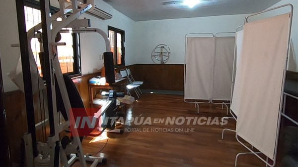 INAUGURAN SALA DE FISIOTERAPIA EN EL CENTRO DE SALUD DE LA PAZ