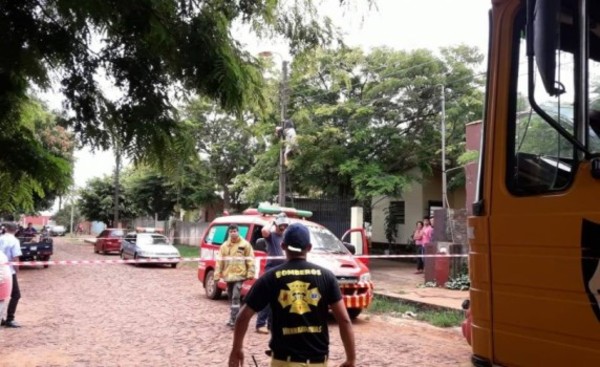 Muere al recibir fuerte descarga eléctrica