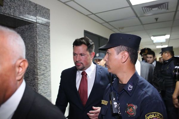 Ulises solicita visitar a su padre enfermo, pero jueza se declara incompetente