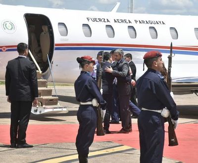 Abdo Benítez viajó a EE.UU. para reunirse con Donald Trump - Nacionales - ABC Color