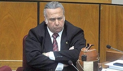 Senador pedirá la expulsión de Oscar González Daher de la ANR