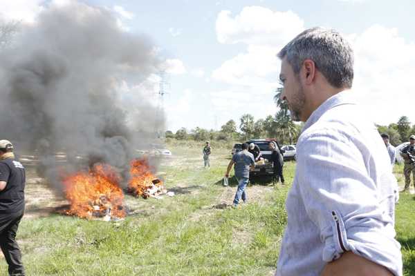 Gobierno suma más de 4.000 kg de cocaína incautadas en el año | .::Agencia IP::.