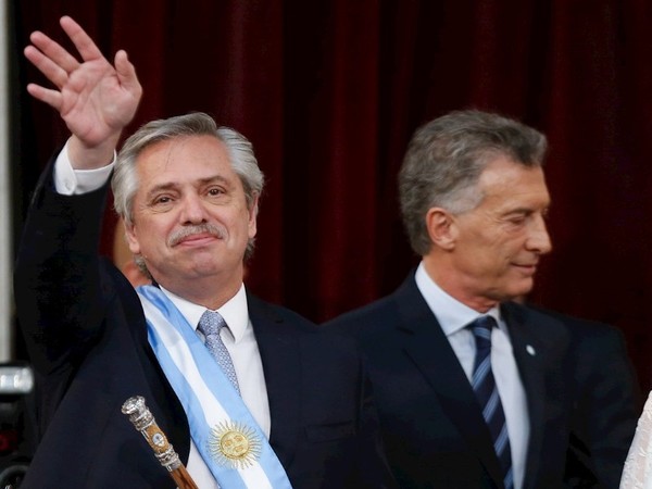 Alberto Fernández presentaría hoy su plan para afrontar la crisis en Argentina