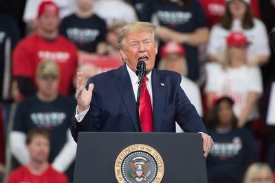 En puertas del juicio político, Trump se muestra confiado y se apoya en la economía - Mundo - ABC Color