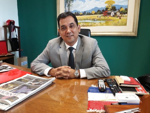 Senador considera que corresponde la expulsión de González Daher y Díaz Verón de la ANR