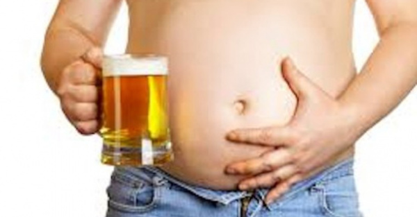 Yiyi pidió por Facebook novio gordi y cervecero