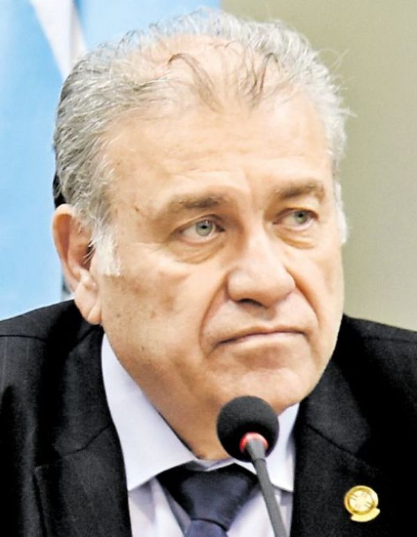 Fiscalía pide mantener la prisión de González Daher - Política - ABC Color
