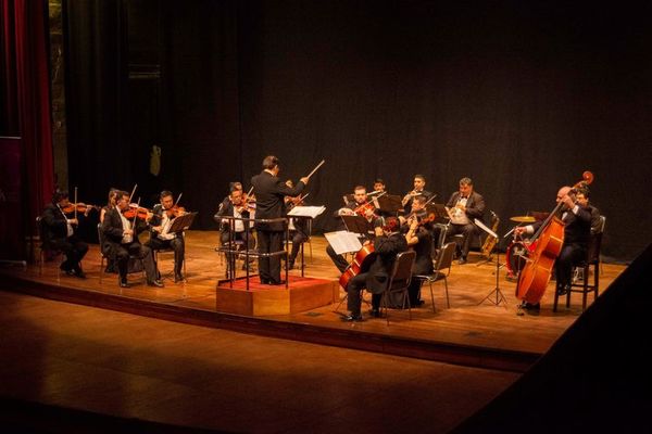 La OCMA presenta un concierto variado en el barrio Ykua Sati - Música - ABC Color