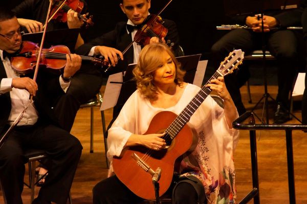 La OCMA brinda recital en la plaza