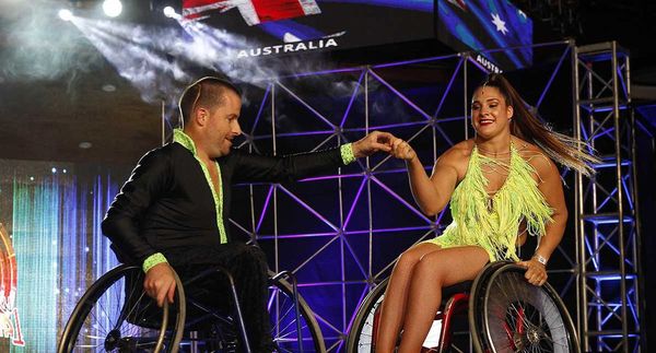 Bailarines en silla de ruedas inspiran en Mundial de Baile Latino en Colombia » Ñanduti