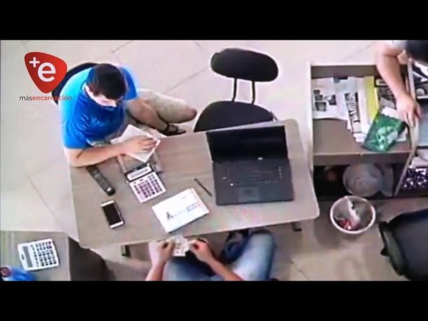 CASO DÓLARES FALSOS: ABOGADO PRESUME QUE LOS BILLETES FUERON CAMBIADOS AL SALIR DEL LOCAL