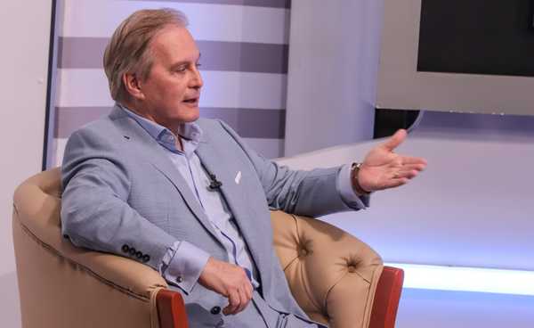 Ministro resalta logros y anuncia  proyectos de casas para la clase media en el 2020 | .::Agencia IP::.
