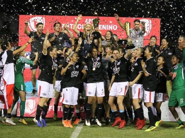 Libertad/Limpeño campeón Absoluto en fútbol femenino | .::Agencia IP::.