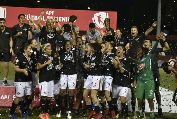 Las bicampeonas del Femenino - Libertad - ABC Color