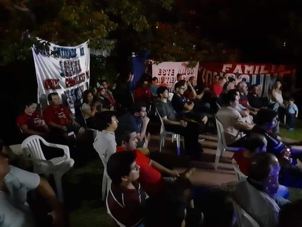 Cerristas denuncian intimidación en una reunión - Cerro Porteño - ABC Color