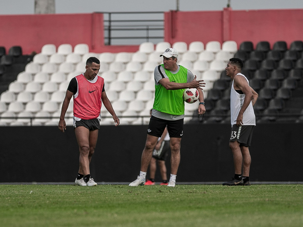 Chamot deja Libertad al final de la temporada