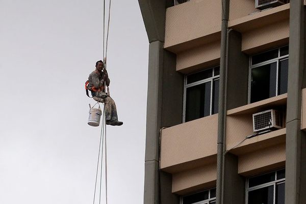 Pintor se llevó el susto de su vida en Asunción - Nacionales - ABC Color