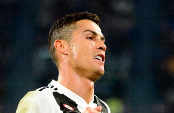 El enojo de Cristiano Ronaldo con un hincha por culpa de una selfie - SNT