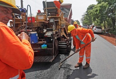 Llaman a licitación para asfaltar caminos vecinales en cinco departamentos - ADN Paraguayo