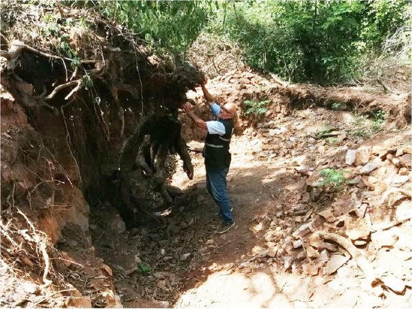 Mades interviene en trabajos de extracción de piedras en el Cerro Roké
