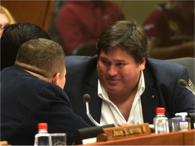 Aprueban pensión graciable a un torero a pedido de Ferrer