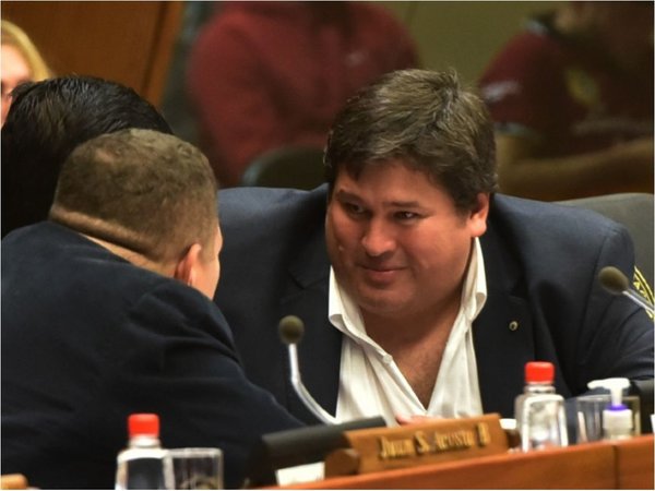 Aprueban pensión graciable a un torero a pedido de Ferrer
