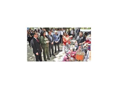 Ministra habla de las dos caras en las cárceles