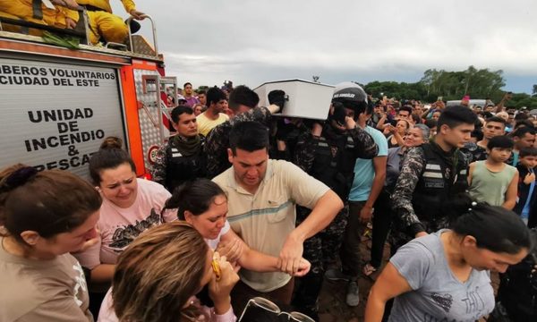 MULTITUDINARIO ADIÓS A BRUNITO