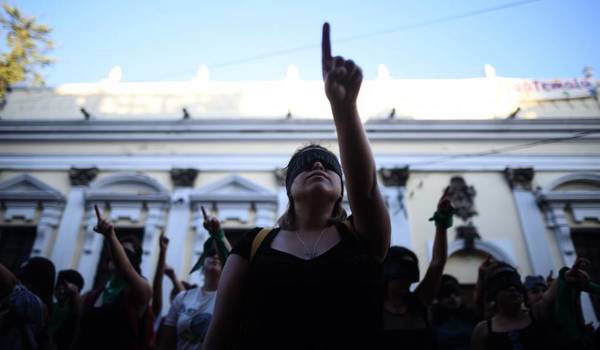 LasTesis: "La revolución feminista es la más necesaria de la historia" » Ñanduti