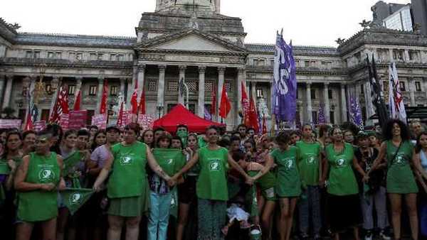 Nuevo Gobierno argentino anuncia la flexibilización del aborto no punible | .::Agencia IP::.