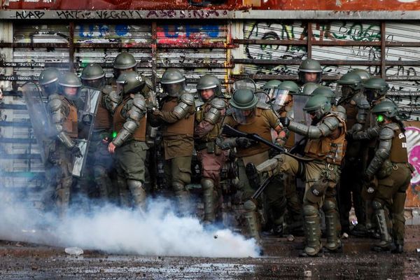 ONU denuncia “elevado número” de violaciones de DDHH en represión de  protestas en Chile - Mundo - ABC Color