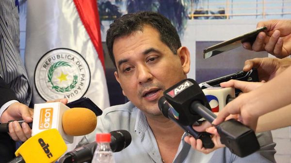 Senador presenta pedido de expulsión de Daher y Díaz Verón de la ANR