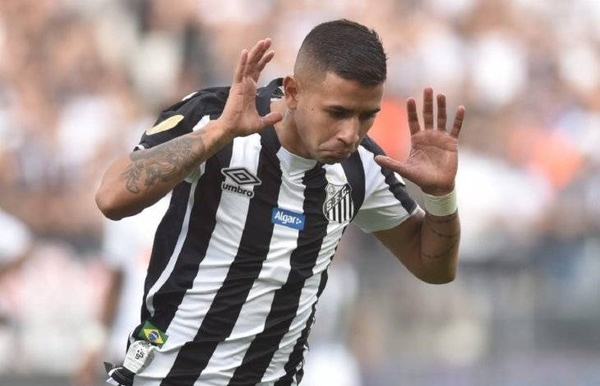 HOY / El Dinamo traba la vuelta de Derlis a Olimpia