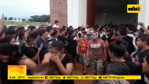 Multitudinario adiós a Brunito - ABC Noticias - ABC Color