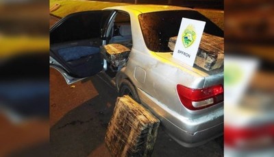 VEHÍCULO PARAGUAYO CAE CON CASI 400KG DE MARIHUANA EN ORILLAS DEL RÍO PARANÁ