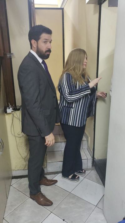 Allanan casa de cambios en Asunción por sospechas de nexo con Messer - Nacionales - ABC Color