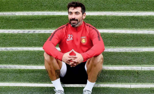 HOY / Lavezzi anuncia su retiro del fútbol profesional