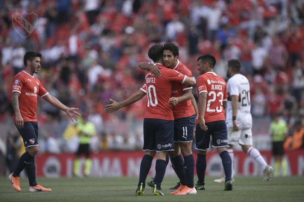 Cecilio Domínguez anotó un golazo para Independiente