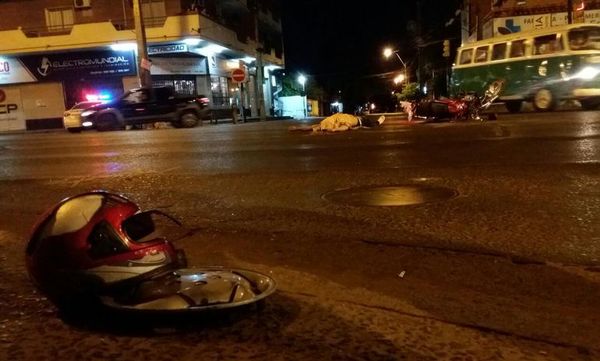 Motociclista murió luego de choque contra vehículo - Nacionales - ABC Color