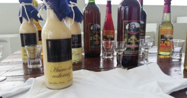 Licor “levantol”, hecho de ¡huevo de codorniz!