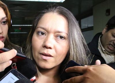 Gabriela Quintana espera recuperar su cargo