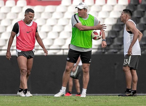 Chamot se despide mañana de Libertad